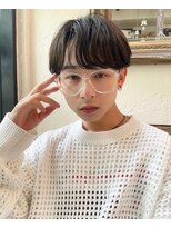 メンズ韓国ヘア　ゆるパーマのマッシュ カルマヘア