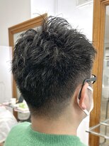 ヘッズ 本八幡店(HEADS)&nbsp;MEN'S HAIR  センターパート　ツイストスパイラル　コンマヘア