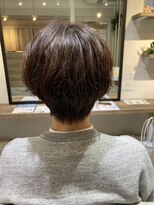 コク(koku) ハイライト×ふんわり大人ショートスタイル