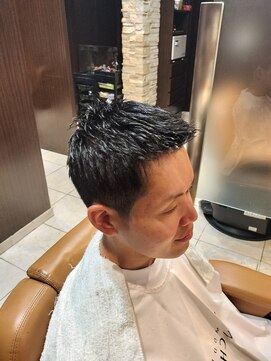 ヘアーモードキクチ 神田日銀通り店 フェザーアップ