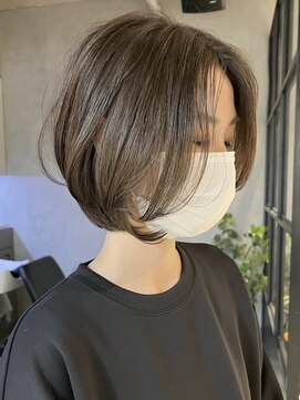エリマ 横浜西口(elima) 横浜西口レイヤーボブショコラベージュ丸みショートボブ前髪あり