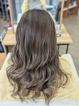 アリエス美容室南富山店 【Aries南富山/富山市】ハイライト・バレヤージュ・グレージュ