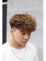 ガフフリーサロン(Guff free salon)&nbsp;スペインカール/ハイライト/外国人パーマ