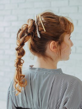 スリー いわき(iii) カジュアルアレンジヘア【いわき】