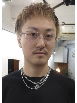 ガレージ バイ グリーン 原宿 表参道(Garage by green) 【HYUGA】ハイトーンスパイキーショート