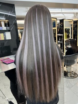 ラピス 福岡天神店(Lapis) ホワイトピンクメッシュ