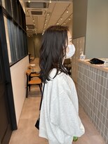 アヴェリー(avely)&nbsp;レイヤーカット/アッシュベージュ/髪質改善/頭浸浴ヘッドスパ