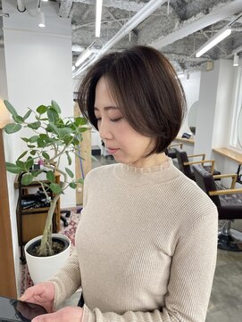 シー 自由が丘(sii.) 大人上品な前下がりナチュラルボブ