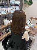 オリーブベージュ