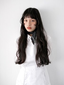 オーサム(AWESOME) ロングヘア　ソフトウェーブ　ラウンドバング