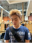 スパイキーショートテーパーフェードピンパーマ眉毛カット