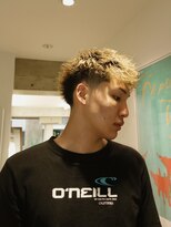 ザデイ カットアンドカルチャーショップ(THE DAY CUT&CULTURE SHOP)&nbsp;フリンジカール【テーパーフェード】