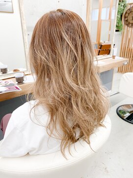 ユッカ エルア 武庫之荘南口(YUCCA elua) 【elua by clap 武庫之荘】ハイトーンミルクティーカラー