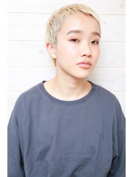 オーシャン(Ocean) ［OCEAN　Hair&Life]グレーベージュ☆オン眉ショート☆