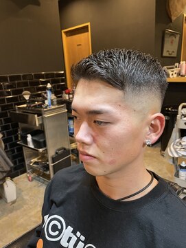 ザ バーバー ルイス(THE BARBER LUI'S) skin fade