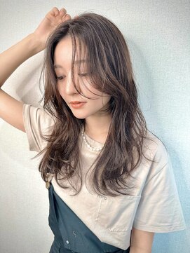 オグジュアリー 表参道(aux.) カジュアルなトレンドレイヤー