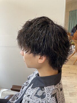 タエビスアリッサム(Taebis Alyssum) メンズマッシュウルフ×波巻きパーマ♪