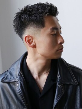 グルーマーズクレッジ 渋谷店(GROOMER/S CREDGE) スパイキーショート/ブルーブラック/フェザーパーマサーフカール