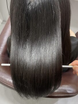 ライア 下北沢(laia) ダークブラウンカラー【髪質改善 下北沢 トリートメント】