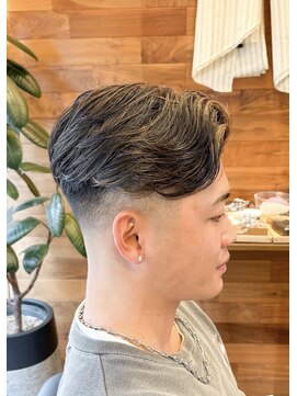 ダッド(DAD) [センターパート]