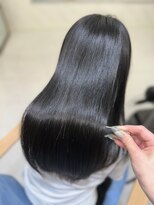 エミン(emyn) 髪が変わる【美髪革命】艶髪/髪質改善/縮毛矯正/代々木