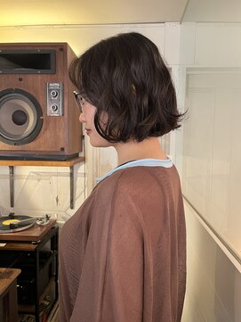 アンプラグド(unplugged) くせ毛をいかしたボブパーマ