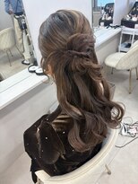 ソリン(Solin') ルーズカチモリハーフアップ