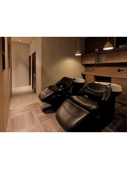 【毎日を頑張るあなたにご褒美を―。】こだわりのナノスチームと極上のハンドマッサージをご堪能下さい!!