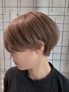 ウム(UMM) 【UMM國守】エッジショート丸みショート☆サンドグレージュ