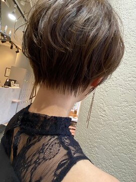 ヴィーヴォ 天六店(VIVO) 【VIVO】神田康之 レイヤーショート 丸顔 小顔ショートヘア