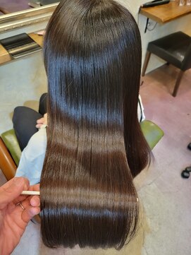 リリアン(Ririan) 【橋本】酸性縮毛矯正+自社製品髪質改善トリートメント