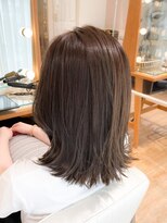 ネオリーブ チロル 横浜西口店(Neolive CiroL.)&nbsp;柔らかフォギーベージュカラー　切りっぱなしロブ