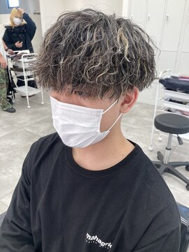 ルースト 西院店(ROOST) 重めマッシュのツイスパハイライト