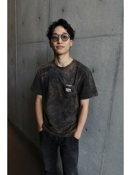 マール 矢場町(MARL) メンズショートツイストスパイラルセンターパート