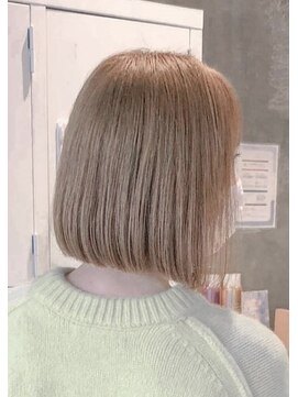 ベロー(BeLLo) ボブ/前下がりボブ/県庁前/岡山/ハイトーンボブ