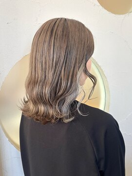ヘアメイク シンズ レインボー(Hair Make SHIN'S RAINBOW) インナーカラー/ブリーチ/シルバーカラー/高松