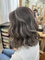 エトラ 渋谷店(etora)&nbsp;小顔へア アッシュカラーグレージュハイライトカラー◎