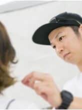 スタイリスト紹介～朝倉遼～