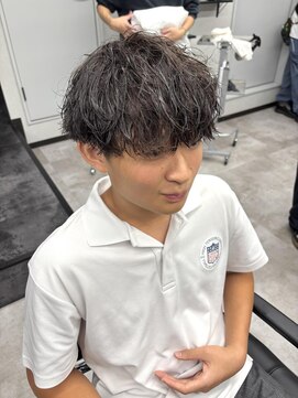 コードバイケンジ 戸塚(CODE by KENJE) 王道人気！波巻きパーマで作る柔らか無造作スタイル