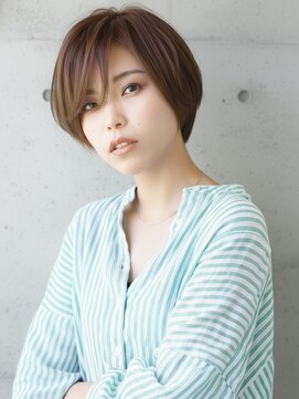 フェミニンショートボブ