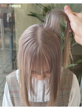 アクアオモテサンドウ(ACQUA omotesando) ◎ホワイトベージュ/ブリーチ1回/ミルクティーベージュ表参道