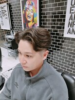 リョウ(RYO)&nbsp;センターパート　フェード