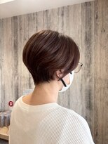 エヌアンドエー せんげん台店(N&A) 艶感ブラウンで魅せる丸み美人ショートボブ