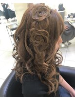 デュールイースト(Duul East)&nbsp;お花ヘアアレンジ