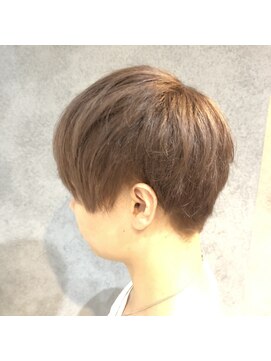 ヘアサロンM 新宿 ピンクベージュ  【担当 古塩】