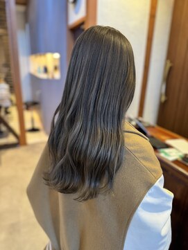 コレット(COLLET) 透明感抜群のグレージュカラー♪