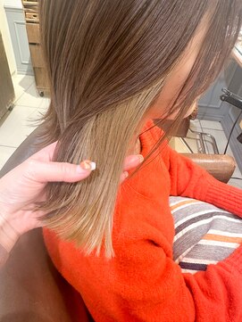 ネオリーブアイム 横浜西口店(Neolive aim) こなれミディ インナーカラーミルクティーベージュ【横浜】k