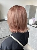 ピンクベージュ