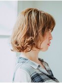ラフさがかわいいミディアムボブ20代/30代/40代/庭瀬
