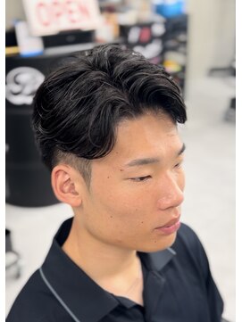 バジー バイ ディーアンドティー(Buzzy by D&T) 毛流れ系ヘア